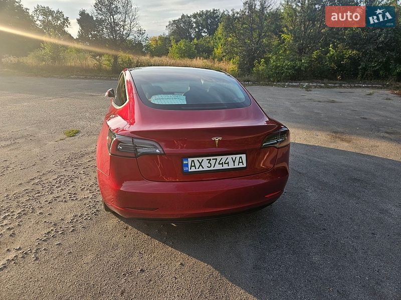 Седан Tesla Model 3 2019 в Харкові