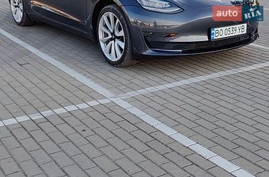 Седан Tesla Model 3 2019 в Тернополі