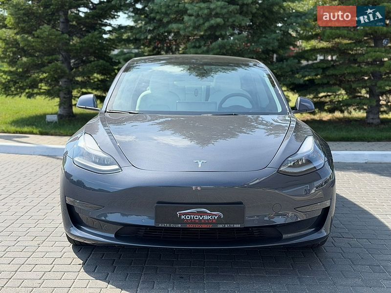 Седан Tesla Model 3 2021 в Одесі