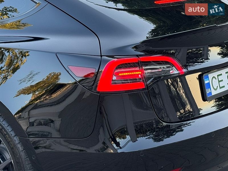 Седан Tesla Model 3 2019 в Одессе