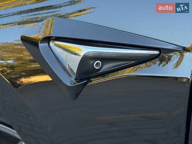 Седан Tesla Model 3 2019 в Одессе