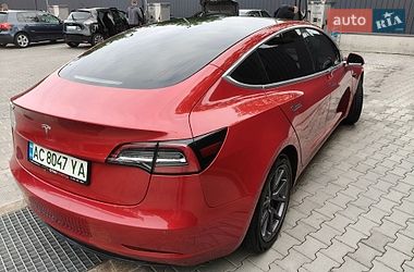 Седан Tesla Model 3 2018 в Луцьку