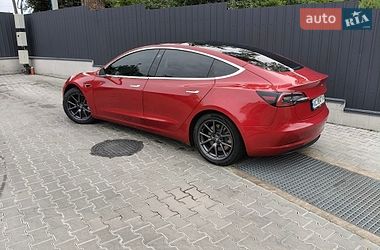Седан Tesla Model 3 2018 в Луцьку