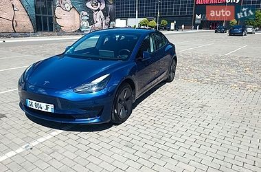 Седан Tesla Model 3 2022 в Луцьку