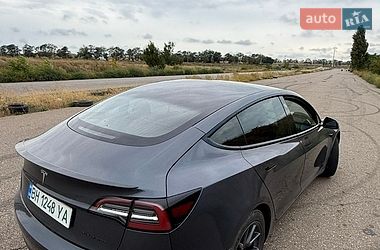 Седан Tesla Model 3 2021 в Одессе