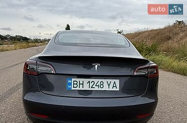 Седан Tesla Model 3 2021 в Одессе