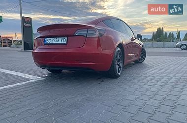 Седан Tesla Model 3 2022 в Киеве