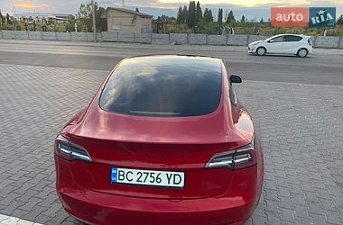 Седан Tesla Model 3 2022 в Киеве