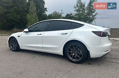 Седан Tesla Model 3 2021 в Кропивницком