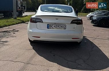 Седан Tesla Model 3 2019 в Львове