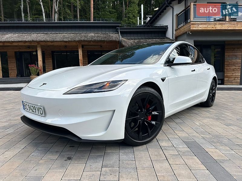 Седан Tesla Model 3 2025 в Львові фото Седан Tesla Model 3 2025 в Львові