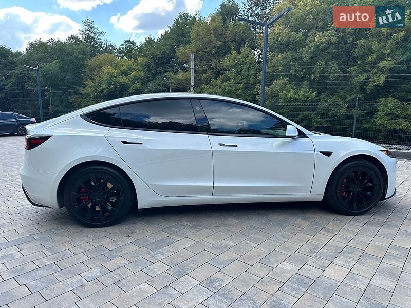 Седан Tesla Model 3 2025 в Львові фото 4 Седан Tesla Model 3 2025 в Львові