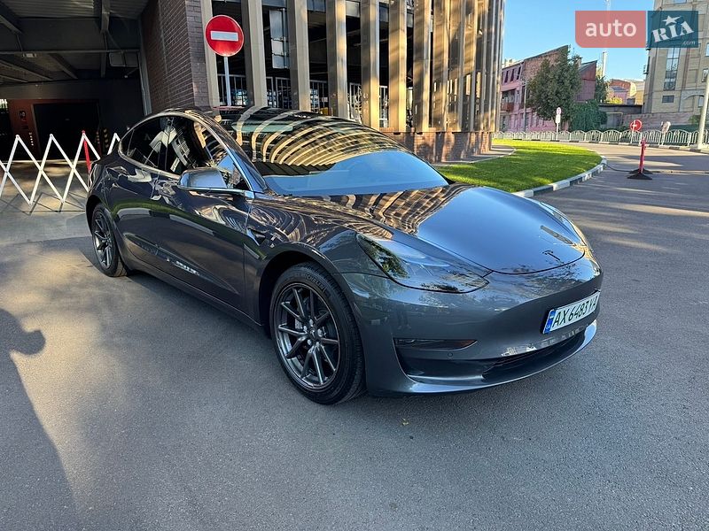 Седан Tesla Model 3 2019 в Харькове