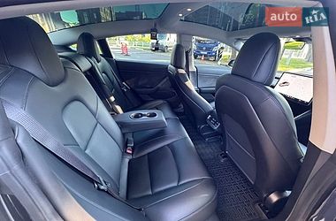 Седан Tesla Model 3 2019 в Харькове