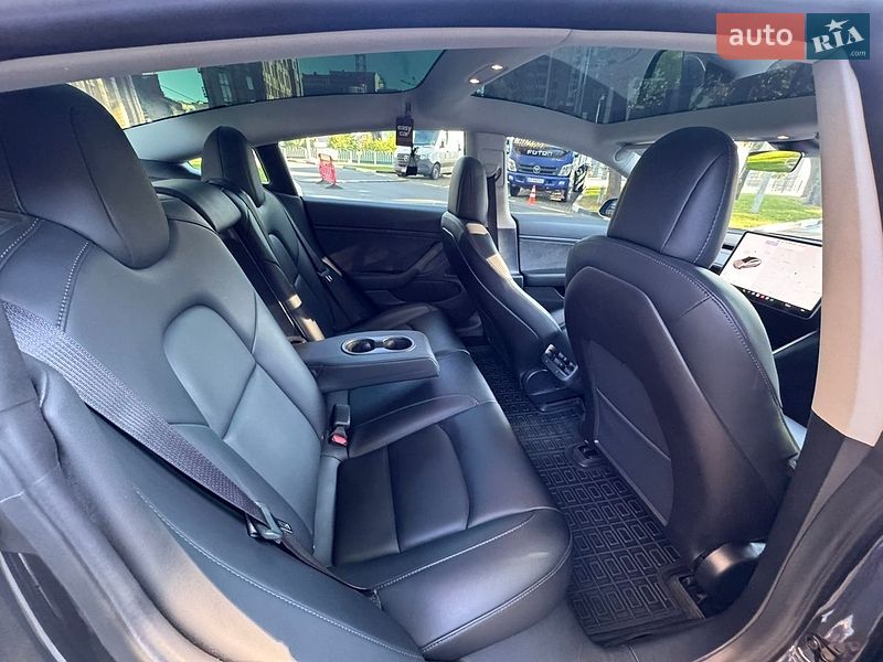 Седан Tesla Model 3 2019 в Харькове