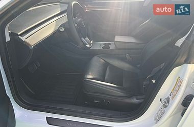 Седан Tesla Model 3 2022 в Києві