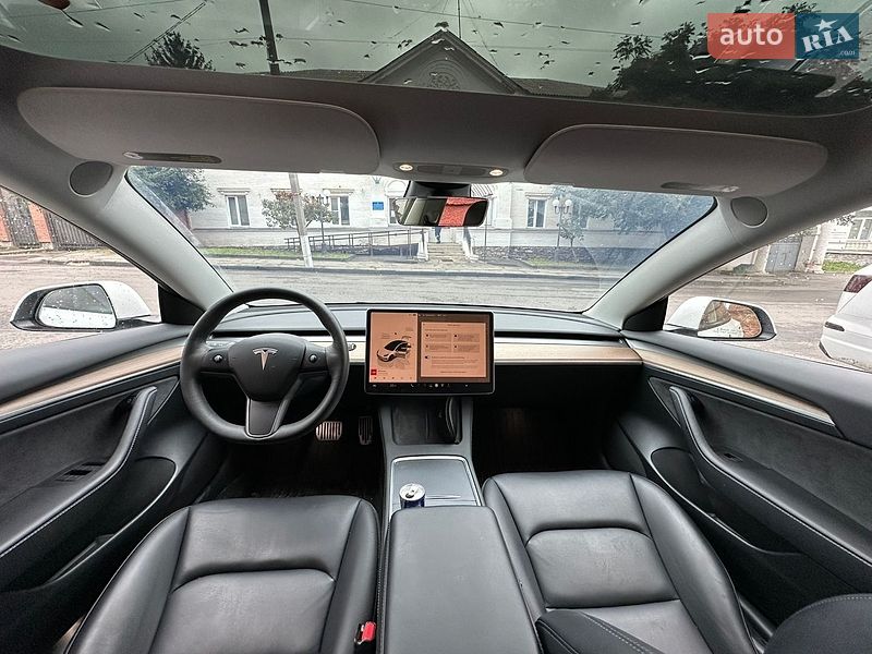 Седан Tesla Model 3 2022 в Полтаве