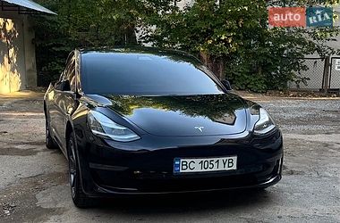 tesla model-3 2019 в Дрогобич від про продавця Ostap tesla model-3 2019 в Дрогобич від професійного продавця Ostap