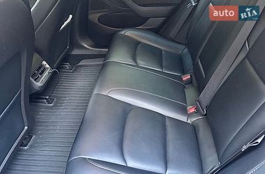 Седан Tesla Model 3 2019 в Дрогобыче