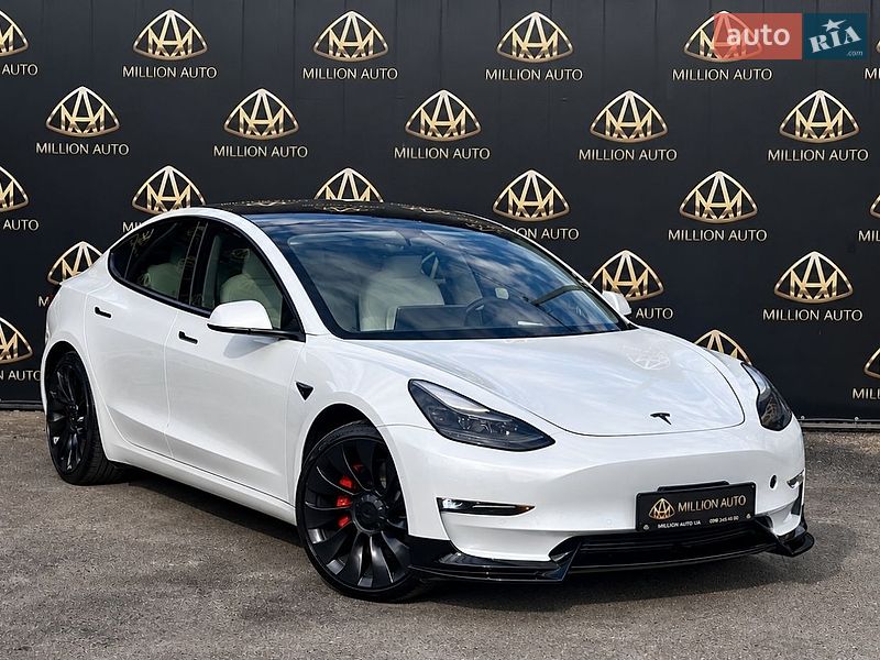 Tesla Model 3 2022