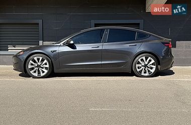 Седан Tesla Model 3 2025 в Києві