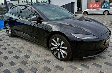 Седан Tesla Model 3 2024 в Києві