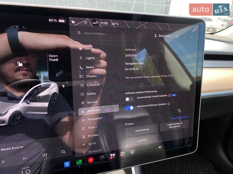 Седан Tesla Model 3 2020 в Львове