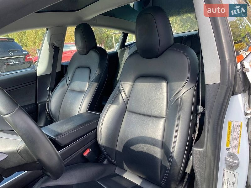Седан Tesla Model 3 2020 в Львові фото 18 Седан Tesla Model 3 2020 в Львові