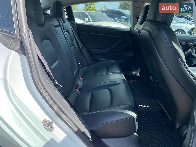 Седан Tesla Model 3 2020 в Львові фото 21 Седан Tesla Model 3 2020 в Львові