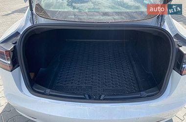 Седан Tesla Model 3 2020 в Львові фото 25 Седан Tesla Model 3 2020 в Львові