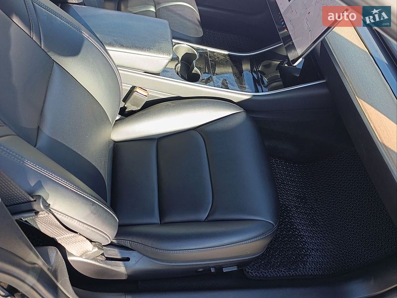 Седан Tesla Model 3 2018 в Львове фото 7 Седан Tesla Model 3 2018 в Львове
