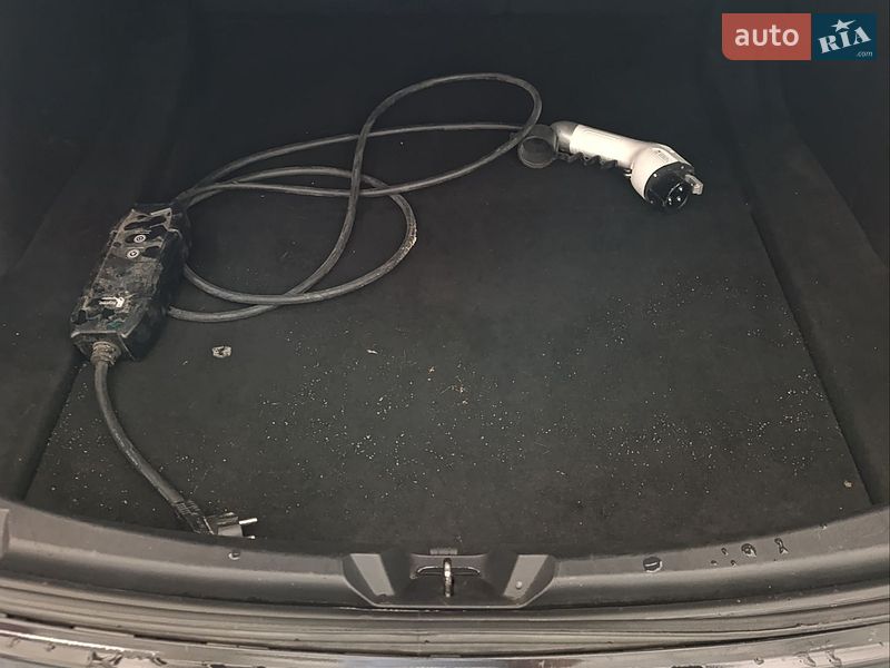 Седан Tesla Model 3 2018 в Львове фото 17 Седан Tesla Model 3 2018 в Львове