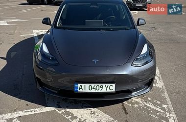 Седан Tesla Model 3 2023 в Киеве