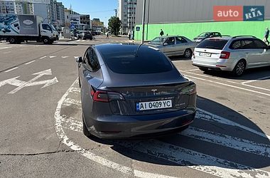 Седан Tesla Model 3 2023 в Киеве