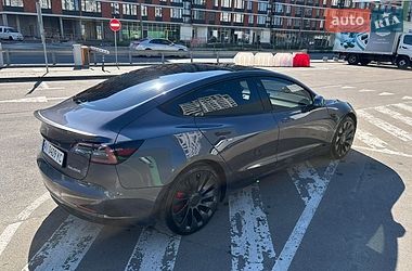 Седан Tesla Model 3 2023 в Киеве