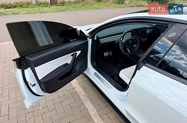 Седан Tesla Model 3 2019 в Кривом Роге