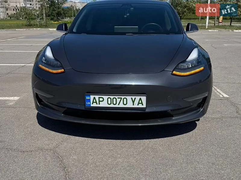 Tesla Model 3 2019