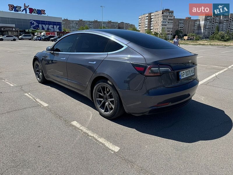 Седан Tesla Model 3 2019 в Запорожье