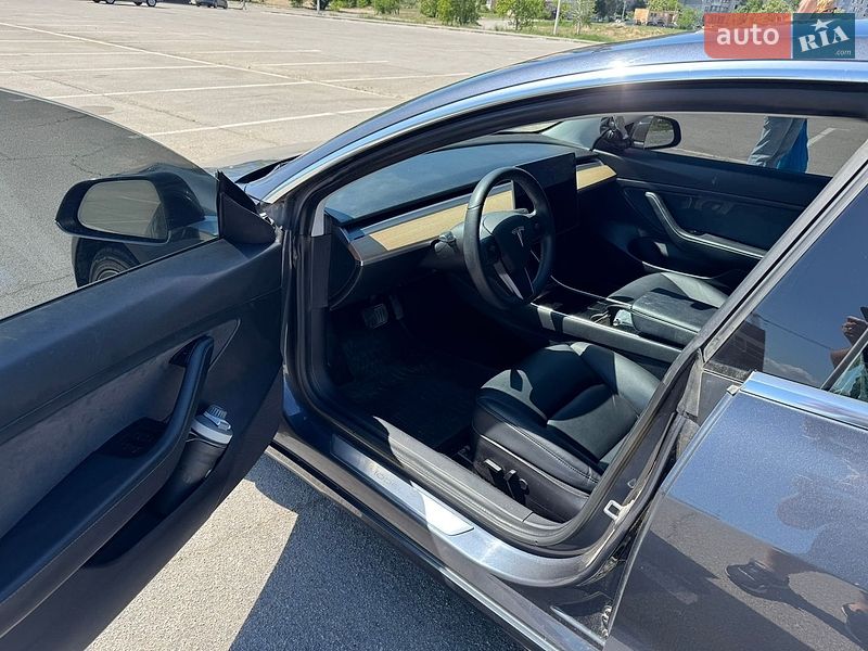 Седан Tesla Model 3 2019 в Запорожье
