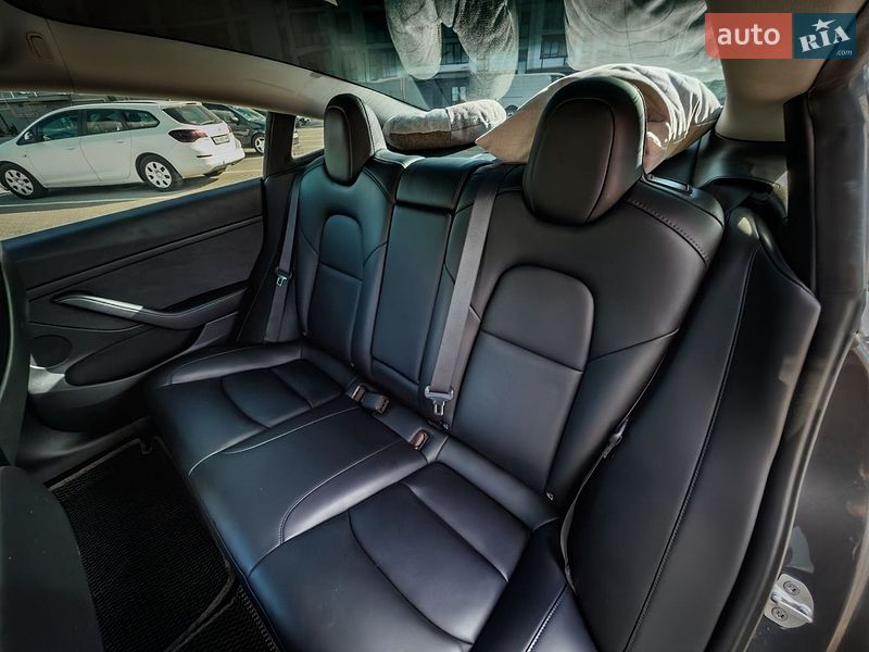Седан Tesla Model 3 2023 в Черкассах фото 6 Седан Tesla Model 3 2023 в Черкассах