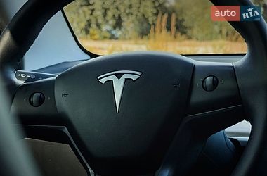 Седан Tesla Model 3 2023 в Черкассах фото 17 Седан Tesla Model 3 2023 в Черкассах