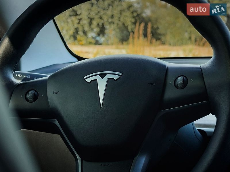 Седан Tesla Model 3 2023 в Черкассах фото 17 Седан Tesla Model 3 2023 в Черкассах