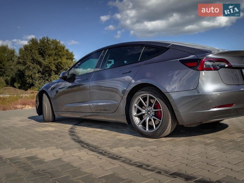 Седан Tesla Model 3 2023 в Черкассах фото 34 Седан Tesla Model 3 2023 в Черкассах
