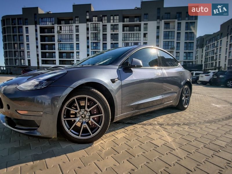 Седан Tesla Model 3 2023 в Черкассах фото 4 Седан Tesla Model 3 2023 в Черкассах
