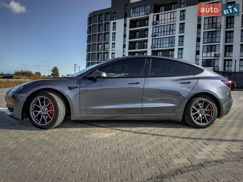 Седан Tesla Model 3 2023 в Черкассах фото 35 Седан Tesla Model 3 2023 в Черкассах