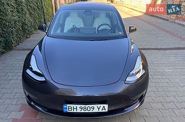 Седан Tesla Model 3 2019 в Одесі