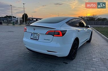 Седан Tesla Model 3 2021 в Вознесенську
