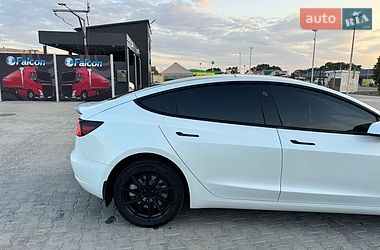 Седан Tesla Model 3 2021 в Вознесенську