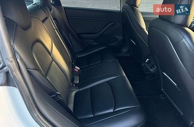 Седан Tesla Model 3 2021 в Вознесенську