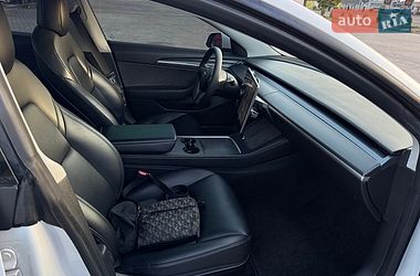 Седан Tesla Model 3 2021 в Вознесенську